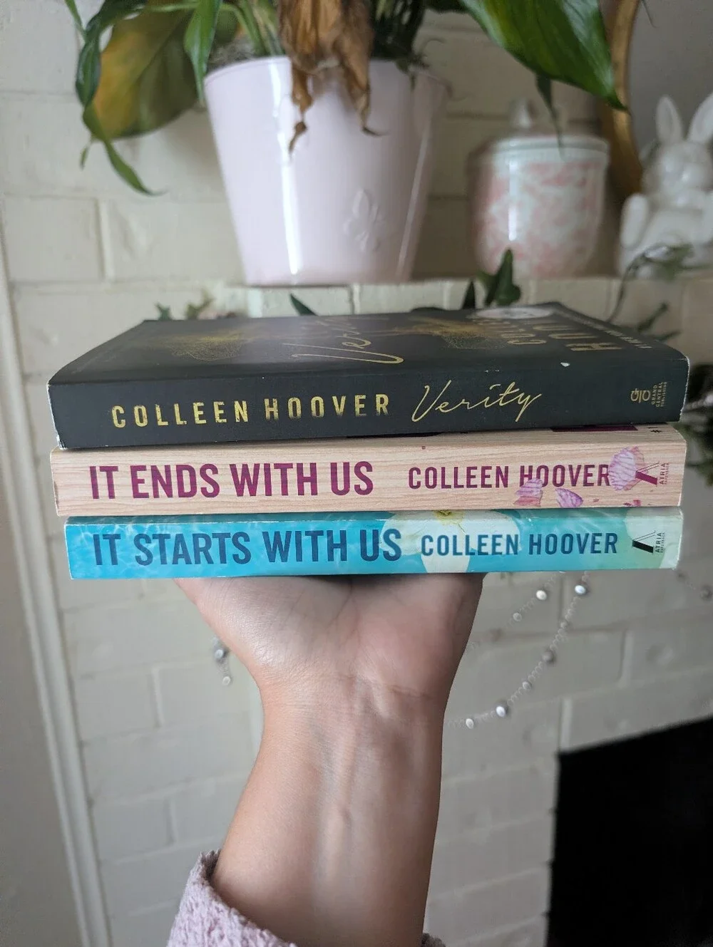 Book Stack: Verity, It Ends With Us, It Starts With Us - Assorted Covers